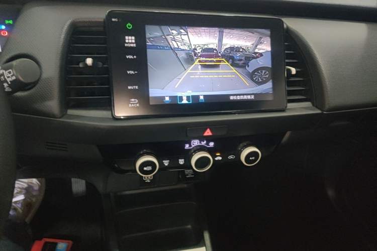 Used Honda Fit 2021 1.5L CVT Trend Edition Audio And AC Panel