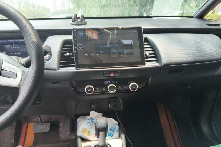 Used Honda Fit 2021 1.5L CVT Trend Edition Audio And AC Panel