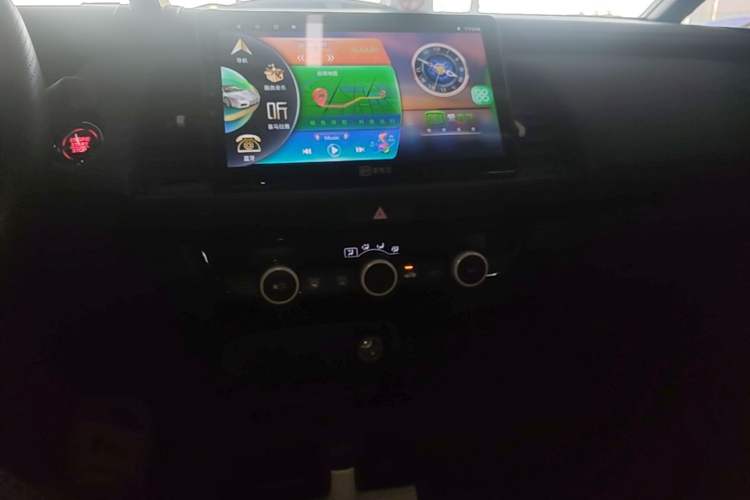 Used Honda Fit 2021 1.5L CVT Trendy Edition Audio And AC Panel