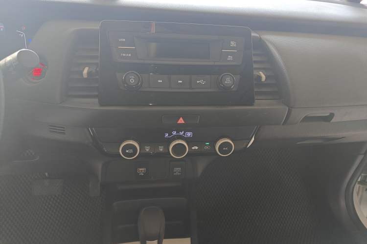 Used Honda Fit 2021 1.5L CVT Trend Edition Audio And AC Panel