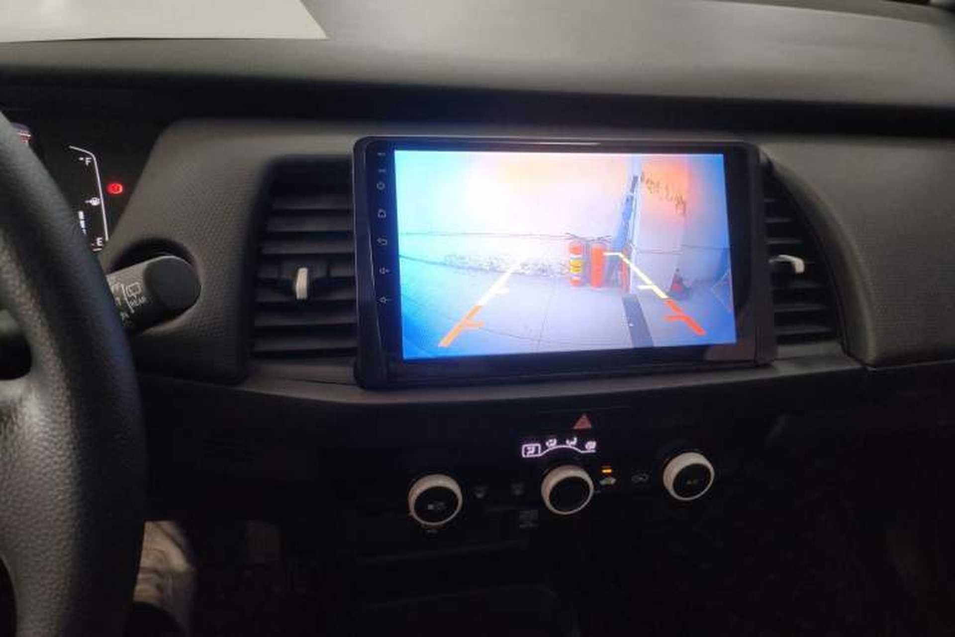 Used Honda Fit 2021 1.5L CVT Trend Edition Audio And AC Panel
