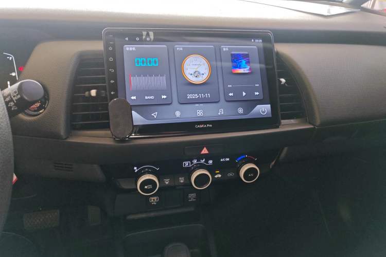 Used Honda Fit 2021 1.5L CVT Trend Edition Audio And AC Panel