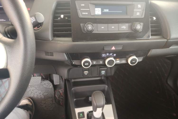 Used Honda Fit 2021 1.5L CVT Trendy Run Pro Edition Audio And AC Panel