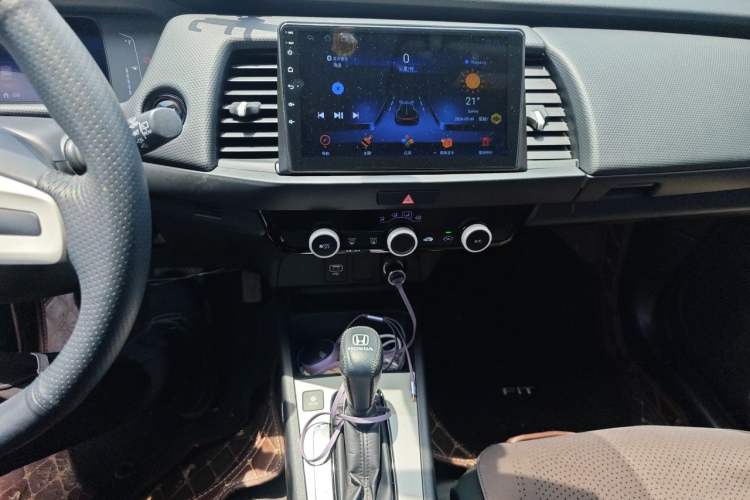 Used Honda Fit 2021 1.5L CVT Trend Edition Audio And AC Panel