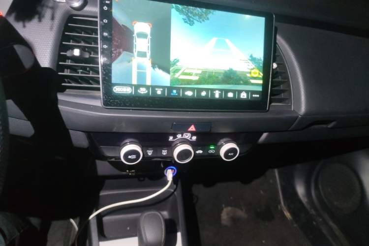 Used Honda Fit 2021 1.5L CVT Trend Edition Audio And AC Panel