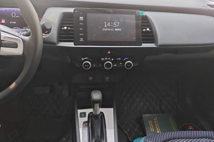 Used Honda Fit 2021 1.5L CVT Trendy Sports Edition Audio And AC Panel