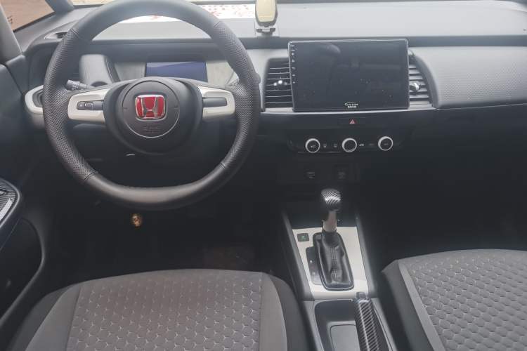 Used Honda Fit 2021 1.5L CVT Trend Edition Audio And AC Panel