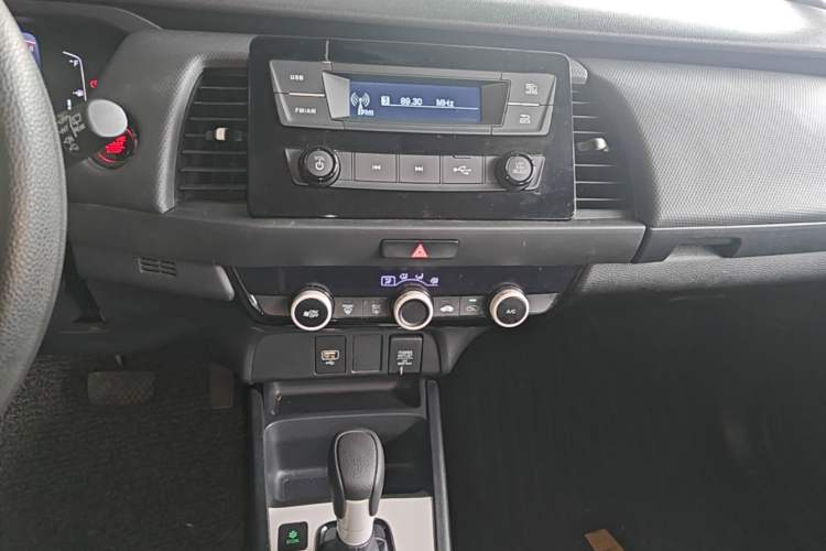 Used Honda Fit 2021 1.5L CVT Trend Edition Audio And AC Panel