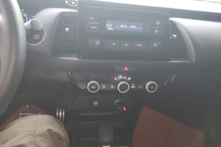 Used Honda Fit 2021 1.5L CVT Trendy Sports Edition Audio And AC Panel