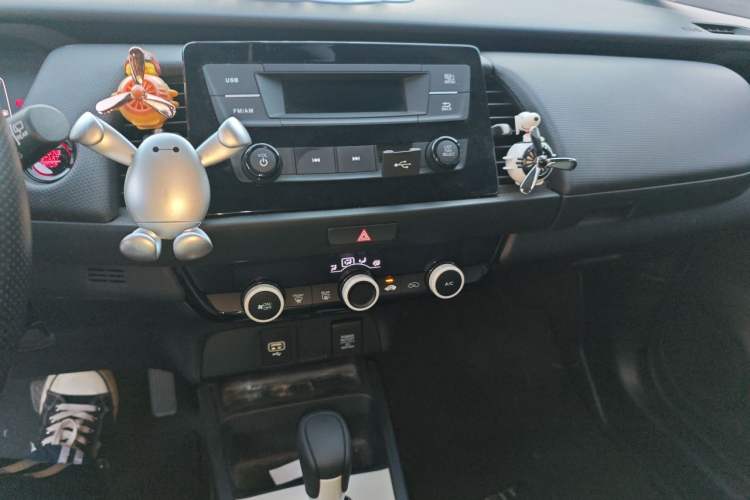 Used Honda Fit 2021 1.5L CVT Trend Edition Audio And AC Panel