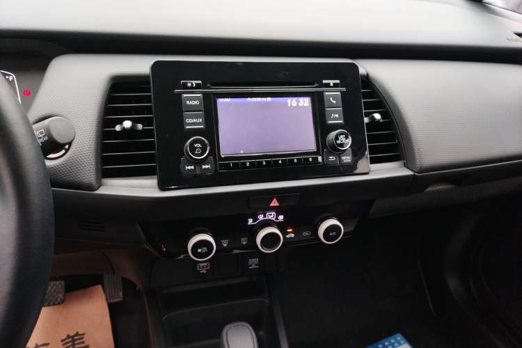 Used Honda Fit 2021 1.5L CVT Trend Edition Audio And AC Panel