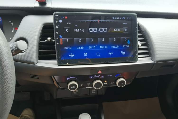Used Honda Fit 2021 1.5L CVT Trend Edition Audio And AC Panel