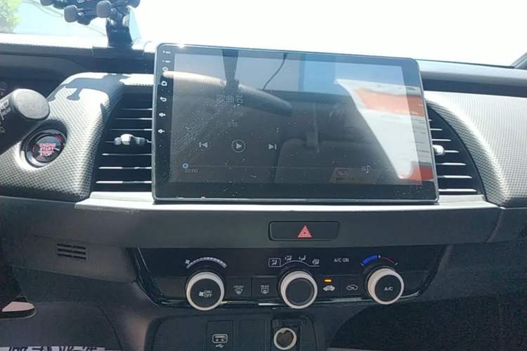 Used Honda Fit 2021 1.5L CVT Trend Edition Audio And AC Panel