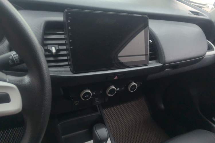 Used Honda Fit 2021 1.5L CVT Trend Edition Audio And AC Panel