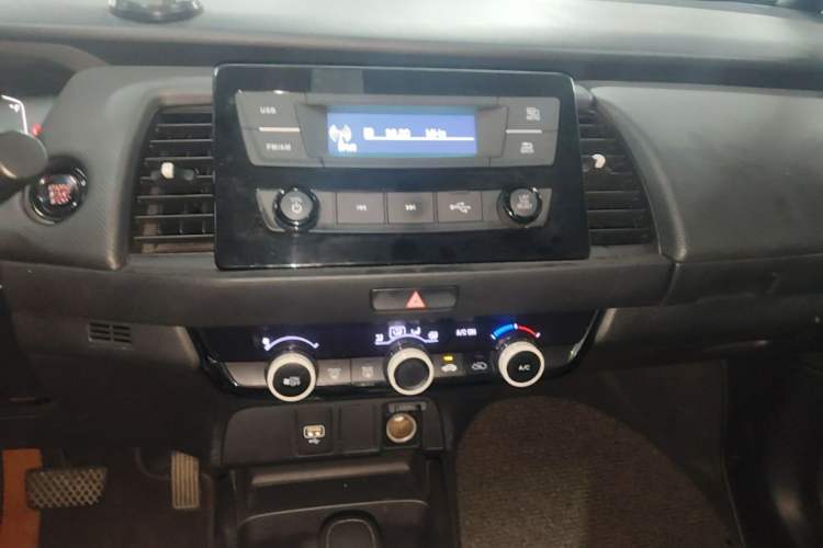 Used Honda Fit 2021 1.5L CVT Trend Edition Audio And AC Panel