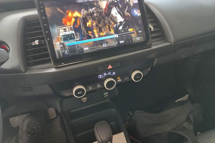 Used Honda Fit 2021 1.5L CVT Trend Edition Audio And AC Panel