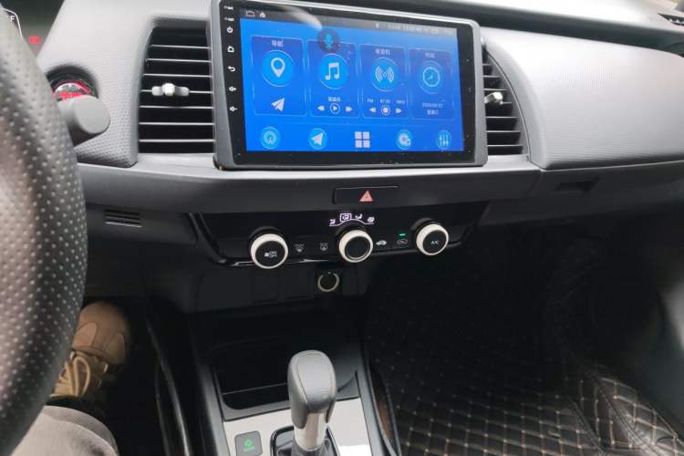 Used Honda Fit 2021 1.5L CVT Trendy Edition Audio And AC Panel