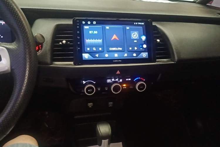 Used Honda Fit 2021 1.5L CVT Trend Edition Audio And AC Panel