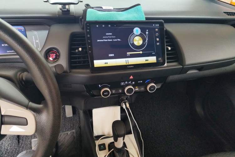 Used Honda Fit 2021 1.5L CVT Trendy Edition Audio And AC Panel