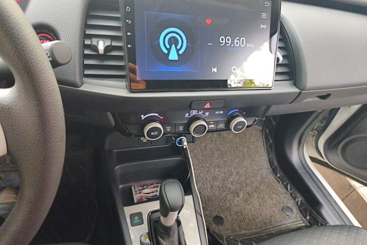 Used Honda Fit 2021 1.5L CVT Trend Edition Audio And AC Panel