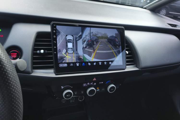 Used Honda Fit 2021 1.5L CVT Trend Edition Audio And AC Panel