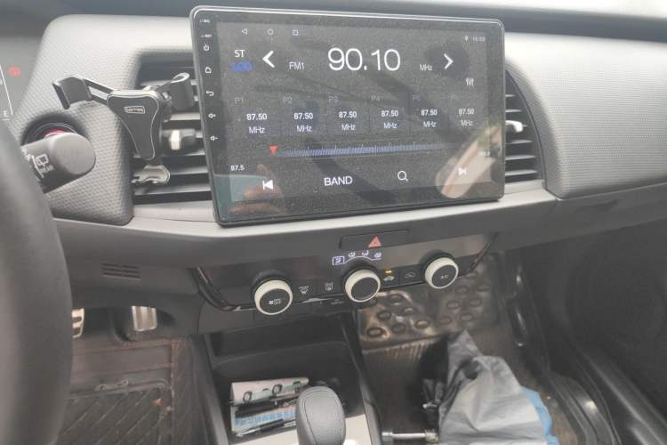 Used Honda Fit 2021 1.5L CVT Trendy Sports Edition Audio And AC Panel
