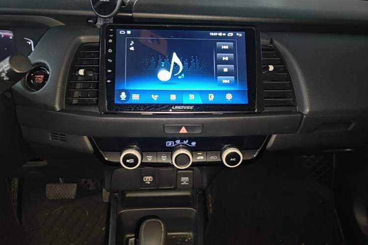 Used Honda Fit 2021 1.5L CVT Trend Edition Audio And AC Panel