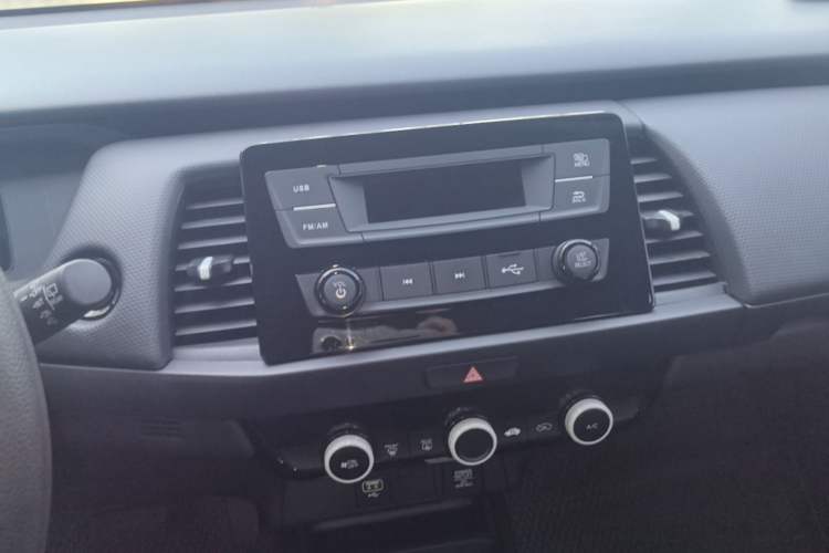 Used Honda Fit 2021 1.5L CVT Trend Edition Audio And AC Panel