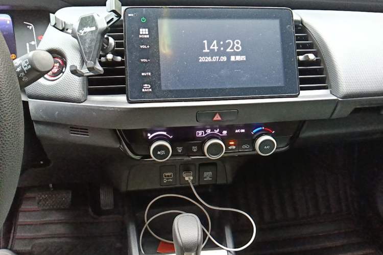 Used Honda Fit 2021 1.5L CVT Trendy Version Audio And AC Panel