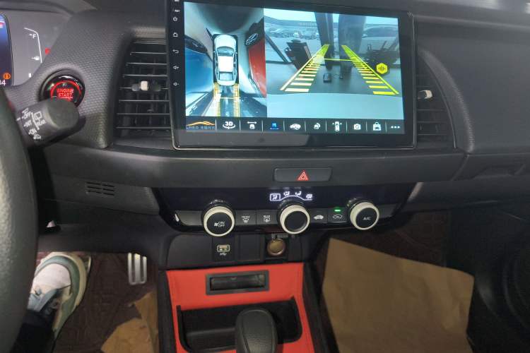 Used Honda Fit 2021 1.5L CVT Trendy Sports Edition Audio And AC Panel