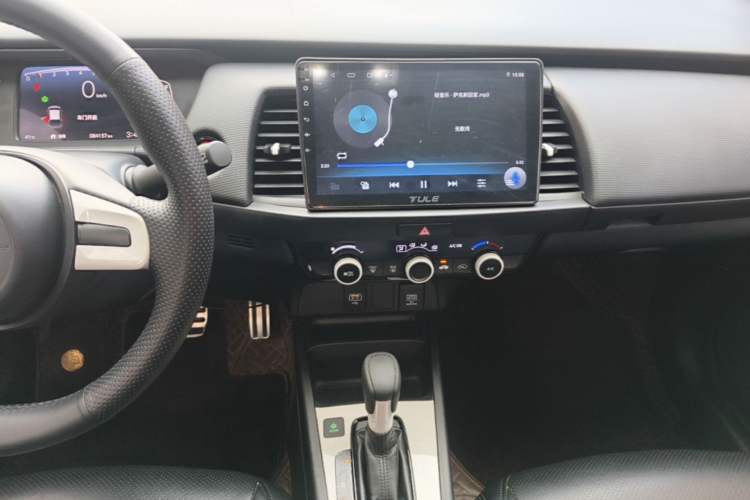 Used Honda Fit 2021 1.5L CVT Trendy Sports Edition Audio And AC Panel