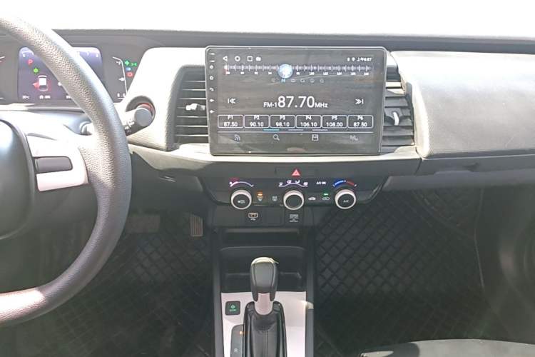 Used Honda Fit 2021 1.5L CVT Trend Edition Audio And AC Panel