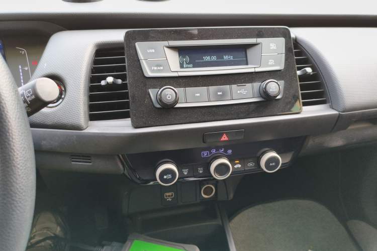 Used Honda Fit 2021 1.5L CVT Trend Edition Audio And AC Panel