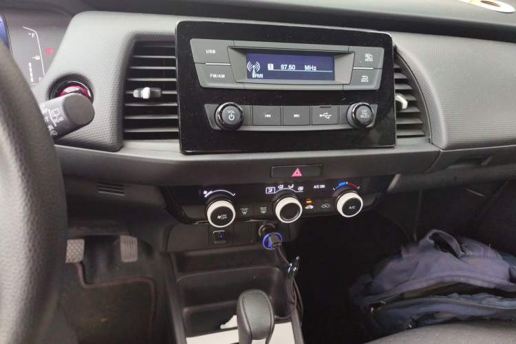Used Honda Fit 2021 1.5L CVT Trend Edition Audio And AC Panel