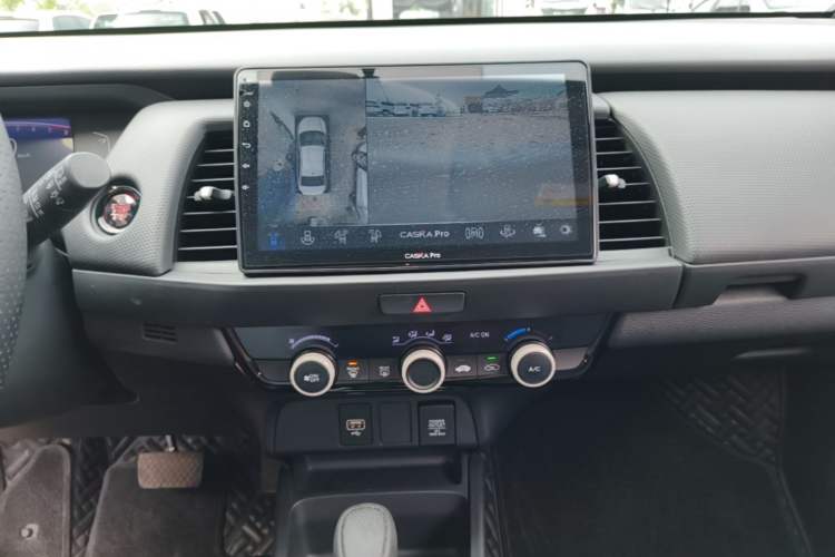 Used Honda Fit 2021 1.5L CVT Trend Edition Audio And AC Panel