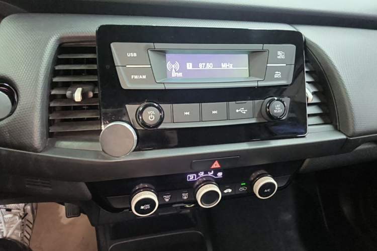 Used Honda Fit 2021 1.5L CVT Trendy Sports Edition Audio And AC Panel