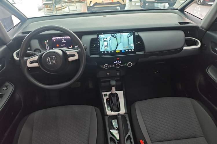 Used Honda Fit 2021 1.5L CVT Trend Edition Center Console