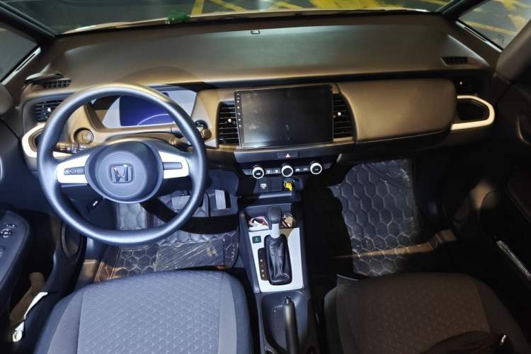 Used Honda Fit 2021 1.5L CVT Trend Edition Center Console
