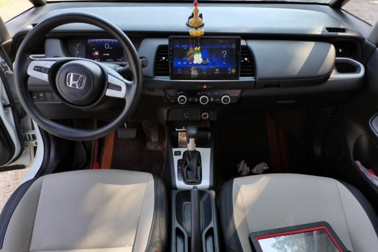 Used Honda Fit 2021 1.5L CVT Trend Edition Center Console