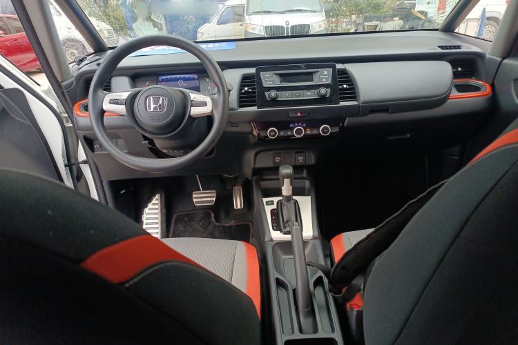 Used Honda Fit 2021 1.5L CVT Trendy Sports Edition Center Console