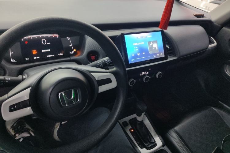 Used Honda Fit 2021 1.5L CVT Trend Edition Center Console