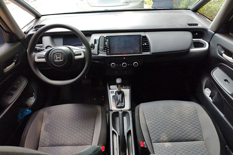 Used Honda Fit 2021 1.5L CVT Trend Edition Center Console