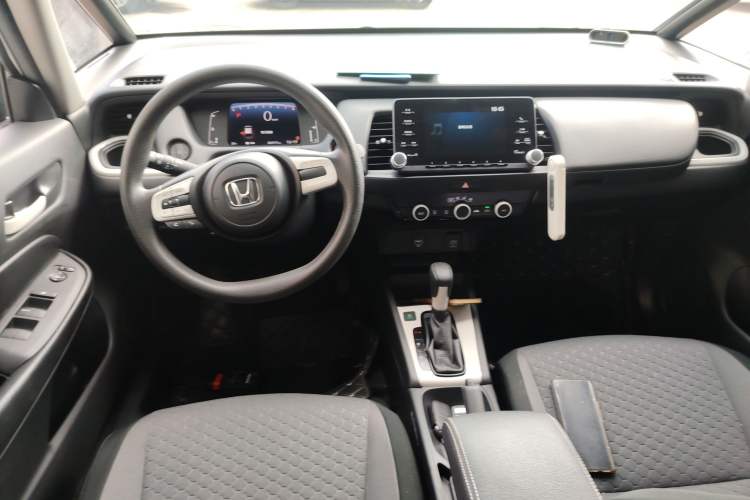 Used Honda Fit 2021 1.5L CVT Trend Edition Center Console