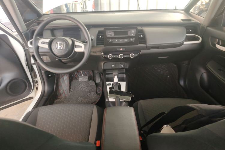 Used Honda Fit 2021 1.5L CVT Trendy Run Pro Edition Center Console