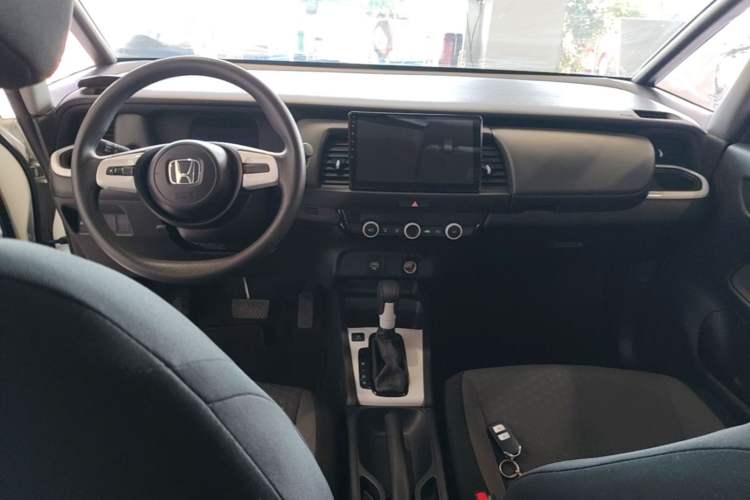 Used Honda Fit 2021 1.5L CVT Trend Edition Center Console