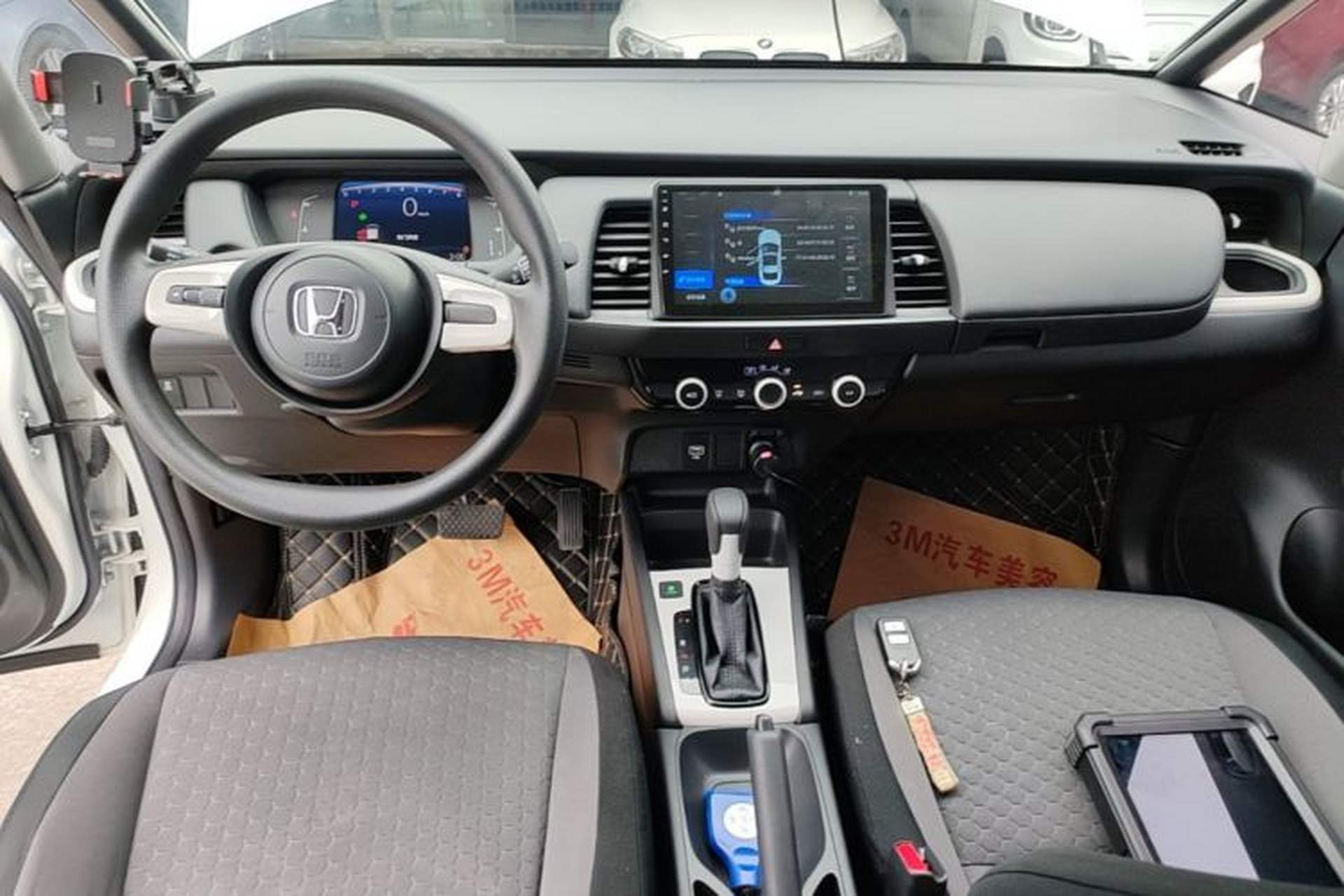 Used Honda Fit 2021 1.5L CVT Trendy Sports Edition Center Console