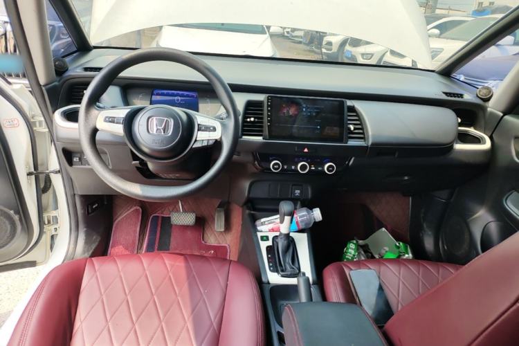 Used Honda Fit 2021 1.5L CVT Trendy Edition Center Console