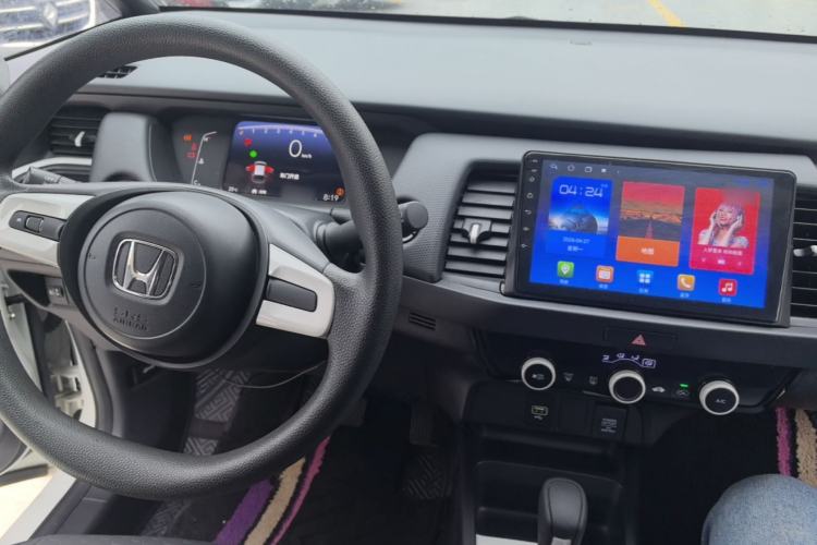 Used Honda Fit 2021 1.5L CVT Trend Edition Center Console