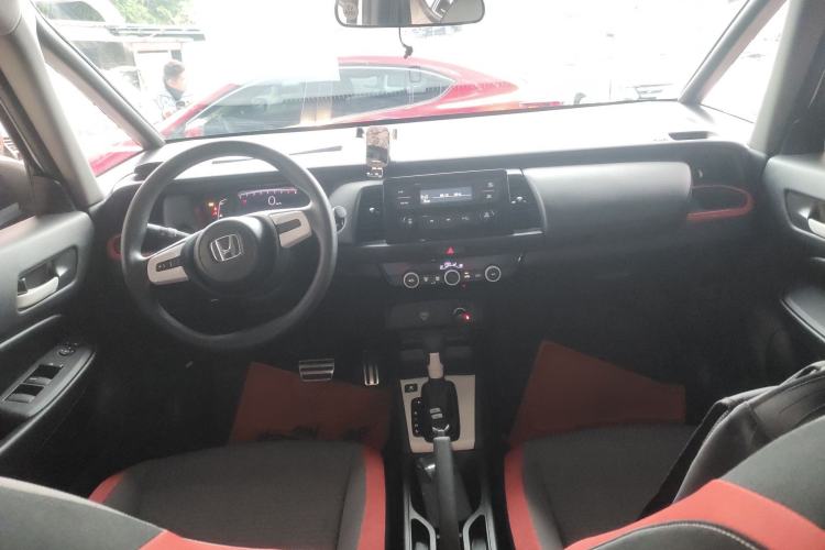 Used Honda Fit 2021 1.5L CVT Trendy Sports Edition Center Console