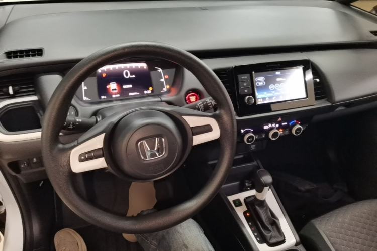 Used Honda Fit 2021 1.5L CVT Trend Edition Center Console